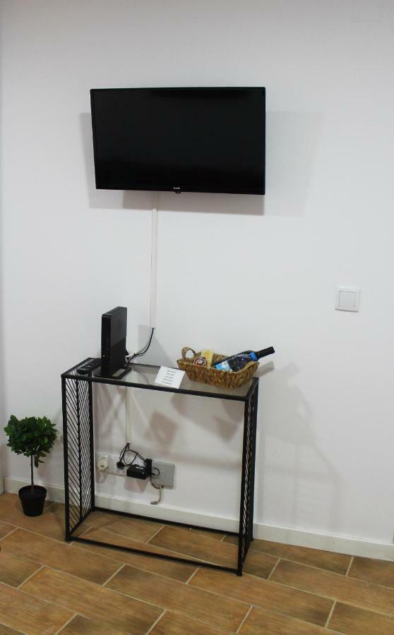* 5 Star Apartment In Historic District * Walk 2 Alfama! Lissabon Exterior foto